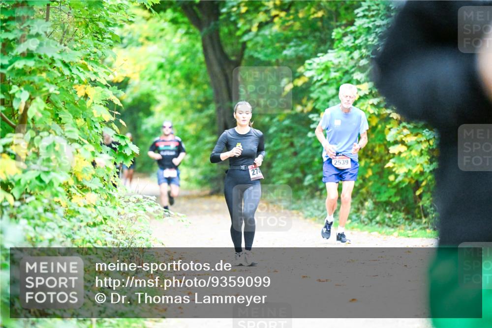 12.10.2025 - Bramfelder Halbmarathon 2025 Dr. Thomas Lammeyer http://msf.ph/oto/9359099 12.10.2025 11:06:52 Laufen 274, 2539 meine-sportfotos.de