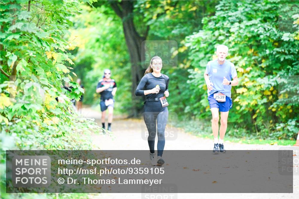 12.10.2025 - Bramfelder Halbmarathon 2025 Dr. Thomas Lammeyer http://msf.ph/oto/9359105 12.10.2025 11:06:53 Laufen 274, 2539 meine-sportfotos.de