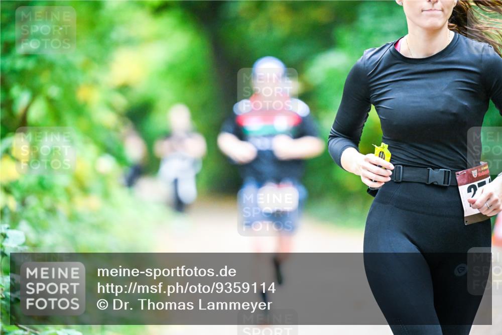 12.10.2025 - Bramfelder Halbmarathon 2025 Dr. Thomas Lammeyer http://msf.ph/oto/9359114 12.10.2025 11:07:00 Laufen 25, 34 meine-sportfotos.de