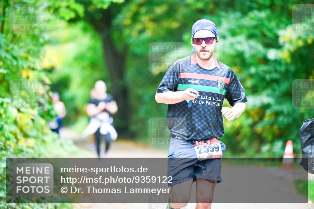 12.10.2025 - Bramfelder Halbmarathon 2025 Dr. Thomas Lammeyer http://msf.ph/oto/9359122 12.10.2025 11:07:02 Laufen 2559, 78 meine-sportfotos.de