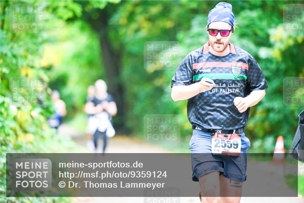 12.10.2025 - Bramfelder Halbmarathon 2025 Dr. Thomas Lammeyer http://msf.ph/oto/9359124 12.10.2025 11:07:02 Laufen 100, 2559, 78 meine-sportfotos.de