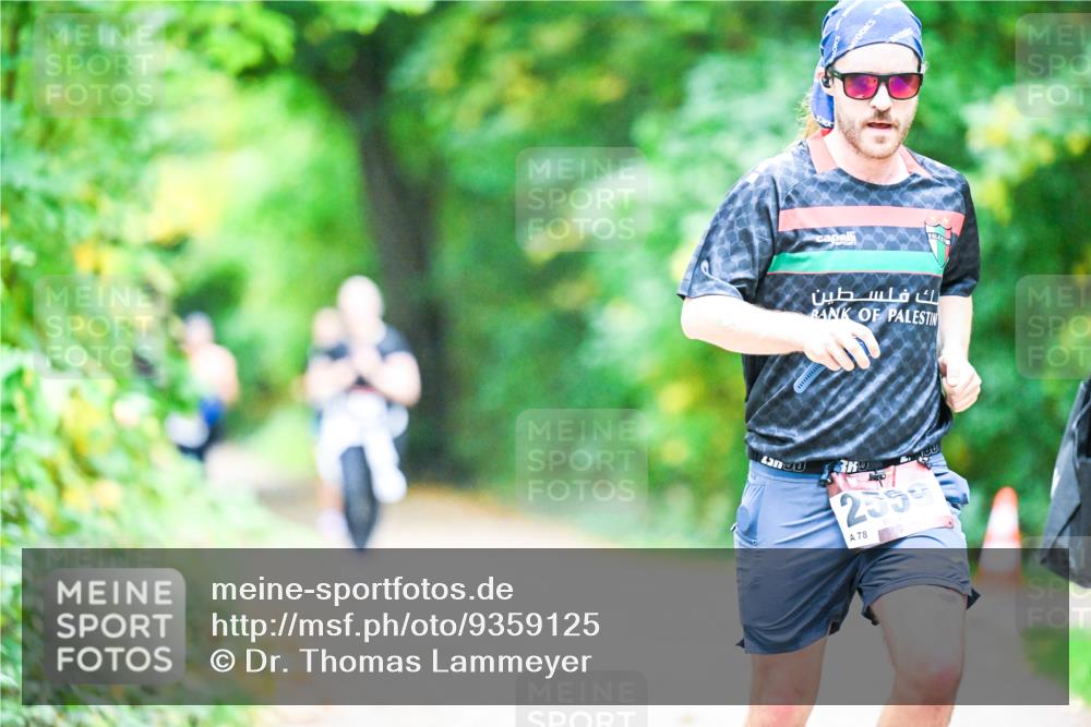 12.10.2025 - Bramfelder Halbmarathon 2025 Dr. Thomas Lammeyer http://msf.ph/oto/9359125 12.10.2025 11:07:02 Laufen 2599, 78 meine-sportfotos.de