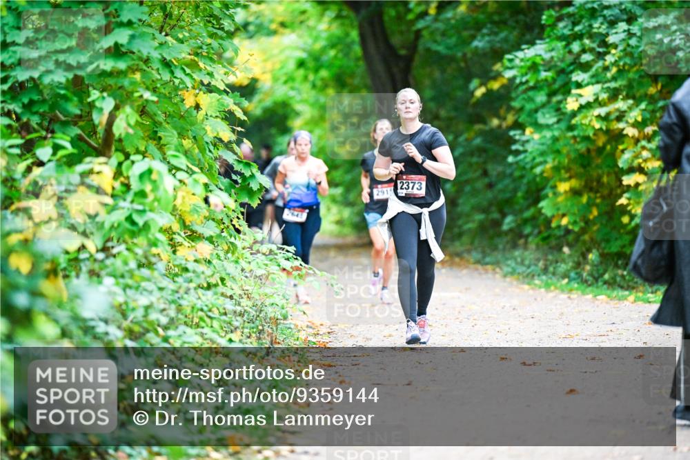 12.10.2025 - Bramfelder Halbmarathon 2025 Dr. Thomas Lammeyer http://msf.ph/oto/9359144 12.10.2025 11:07:06 Laufen 291, 2373 meine-sportfotos.de