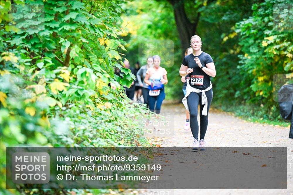 12.10.2025 - Bramfelder Halbmarathon 2025 Dr. Thomas Lammeyer http://msf.ph/oto/9359149 12.10.2025 11:07:06 Laufen 2373 meine-sportfotos.de
