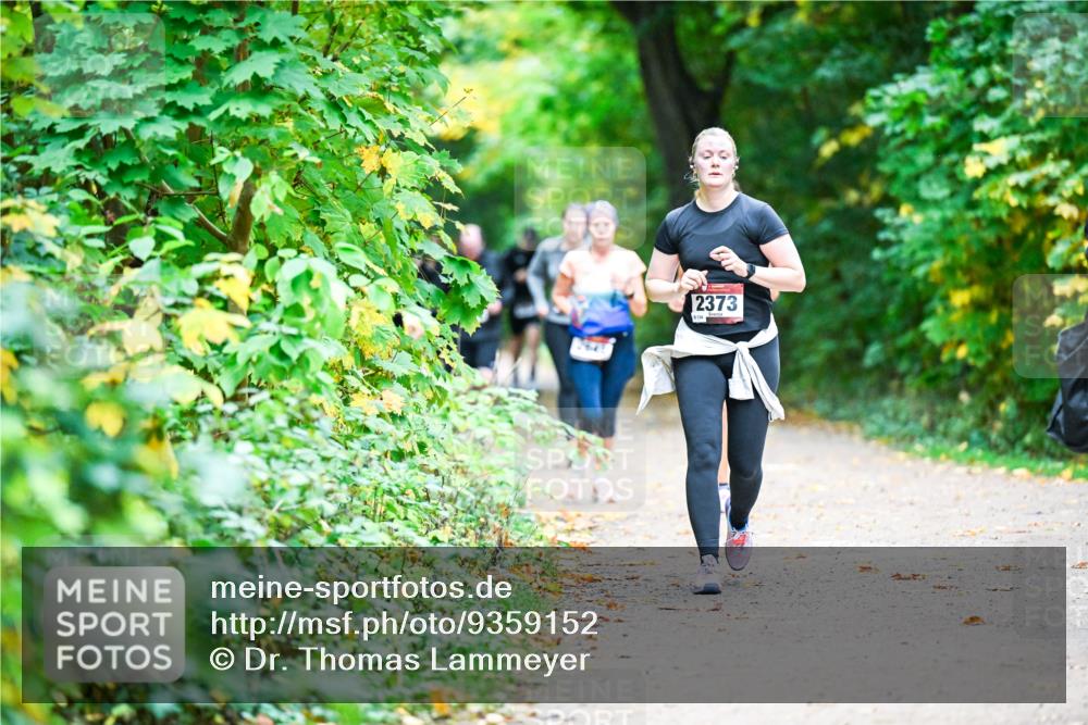 12.10.2025 - Bramfelder Halbmarathon 2025 Dr. Thomas Lammeyer http://msf.ph/oto/9359152 12.10.2025 11:07:07 Laufen 2373, 8134 meine-sportfotos.de