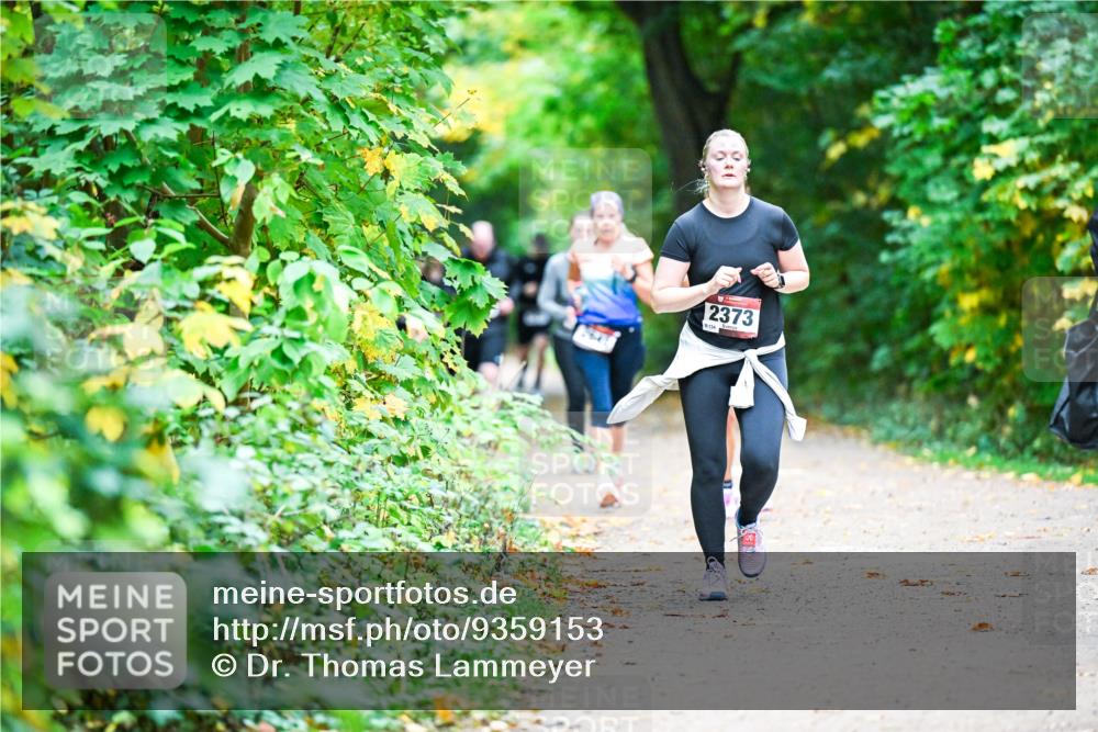 12.10.2025 - Bramfelder Halbmarathon 2025 Dr. Thomas Lammeyer http://msf.ph/oto/9359153 12.10.2025 11:07:07 Laufen 2373 meine-sportfotos.de