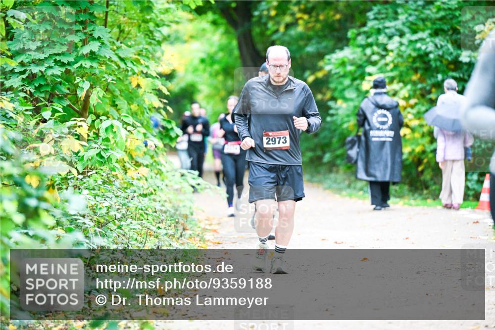 12.10.2025 - Bramfelder Halbmarathon 2025 Dr. Thomas Lammeyer http://msf.ph/oto/9359188 12.10.2025 11:07:20 Laufen 2973 meine-sportfotos.de