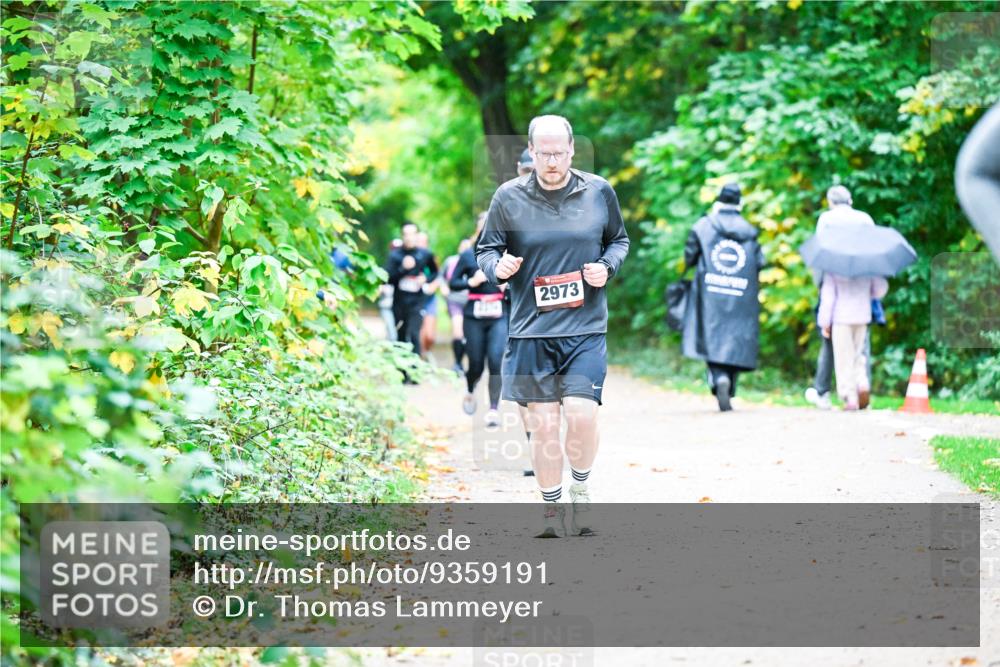12.10.2025 - Bramfelder Halbmarathon 2025 Dr. Thomas Lammeyer http://msf.ph/oto/9359191 12.10.2025 11:07:20 Laufen 2973 meine-sportfotos.de