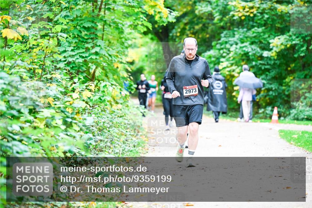 12.10.2025 - Bramfelder Halbmarathon 2025 Dr. Thomas Lammeyer http://msf.ph/oto/9359199 12.10.2025 11:07:21 Laufen 2973 meine-sportfotos.de