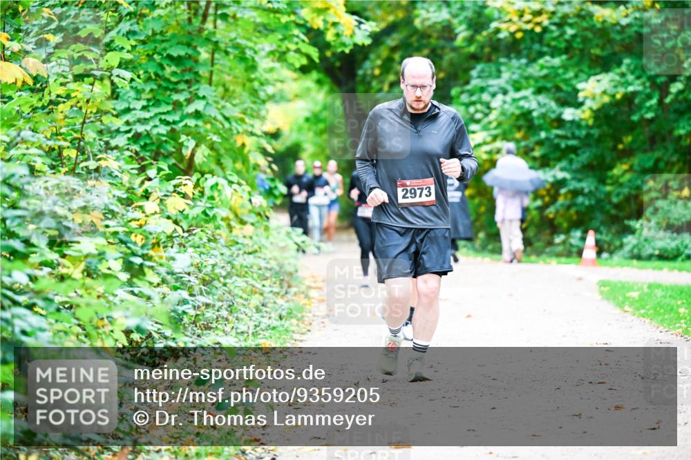 12.10.2025 - Bramfelder Halbmarathon 2025 Dr. Thomas Lammeyer http://msf.ph/oto/9359205 12.10.2025 11:07:22 Laufen 2973 meine-sportfotos.de