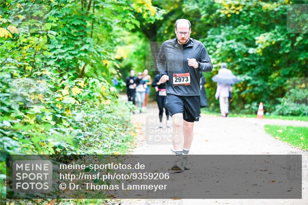 12.10.2025 - Bramfelder Halbmarathon 2025 Dr. Thomas Lammeyer http://msf.ph/oto/9359206 12.10.2025 11:07:22 Laufen 2973 meine-sportfotos.de