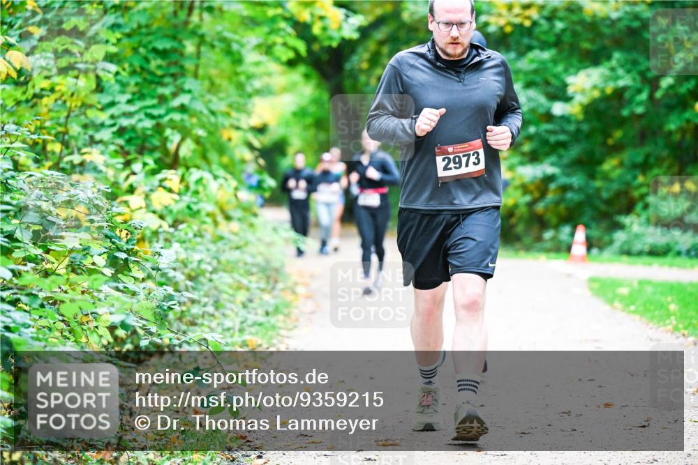 12.10.2025 - Bramfelder Halbmarathon 2025 Dr. Thomas Lammeyer http://msf.ph/oto/9359215 12.10.2025 11:07:23 Laufen 2973 meine-sportfotos.de