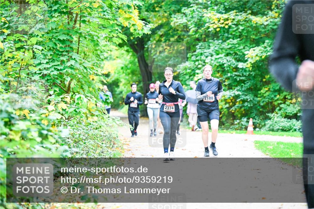 12.10.2025 - Bramfelder Halbmarathon 2025 Dr. Thomas Lammeyer http://msf.ph/oto/9359219 12.10.2025 11:07:25 Laufen 2719, 2374, 2188 meine-sportfotos.de