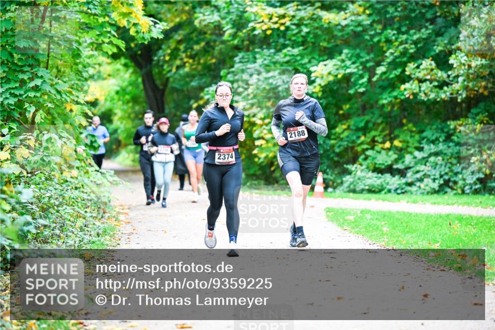 12.10.2025 - Bramfelder Halbmarathon 2025 Dr. Thomas Lammeyer http://msf.ph/oto/9359225 12.10.2025 11:07:27 Laufen 2374, 2188 meine-sportfotos.de