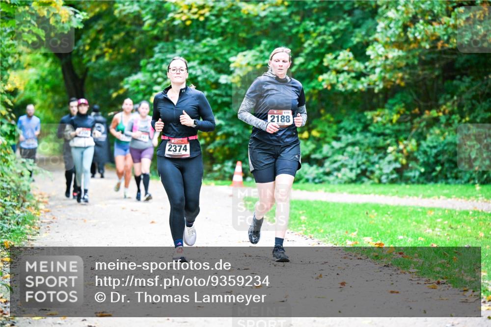 12.10.2025 - Bramfelder Halbmarathon 2025 Dr. Thomas Lammeyer http://msf.ph/oto/9359234 12.10.2025 11:07:28 Laufen 2374, 2188 meine-sportfotos.de