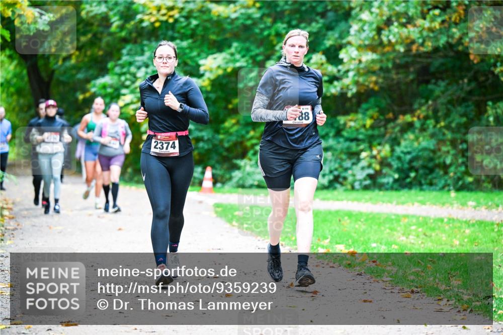 12.10.2025 - Bramfelder Halbmarathon 2025 Dr. Thomas Lammeyer http://msf.ph/oto/9359239 12.10.2025 11:07:29 Laufen 2374, 119, 38 meine-sportfotos.de