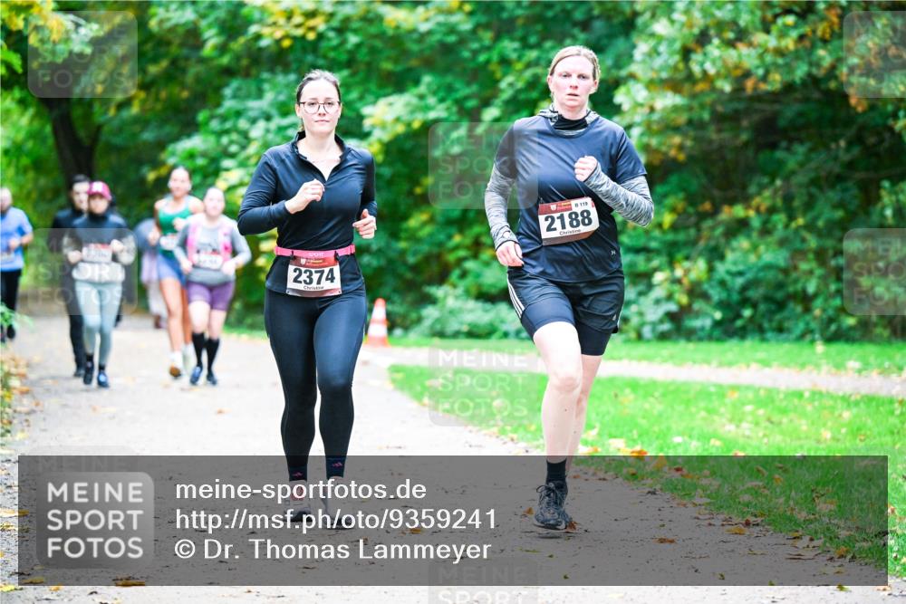 12.10.2025 - Bramfelder Halbmarathon 2025 Dr. Thomas Lammeyer http://msf.ph/oto/9359241 12.10.2025 11:07:29 Laufen 2374, 119, 2188 meine-sportfotos.de
