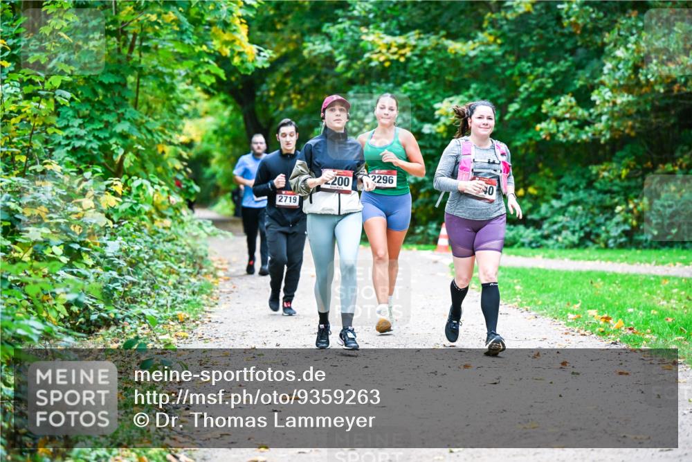 12.10.2025 - Bramfelder Halbmarathon 2025 Dr. Thomas Lammeyer http://msf.ph/oto/9359263 12.10.2025 11:07:33 Laufen 200, 2296, 0, 2719 meine-sportfotos.de