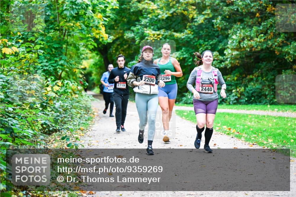 12.10.2025 - Bramfelder Halbmarathon 2025 Dr. Thomas Lammeyer http://msf.ph/oto/9359269 12.10.2025 11:07:34 Laufen 2719, 2200, 2296, 2440 meine-sportfotos.de
