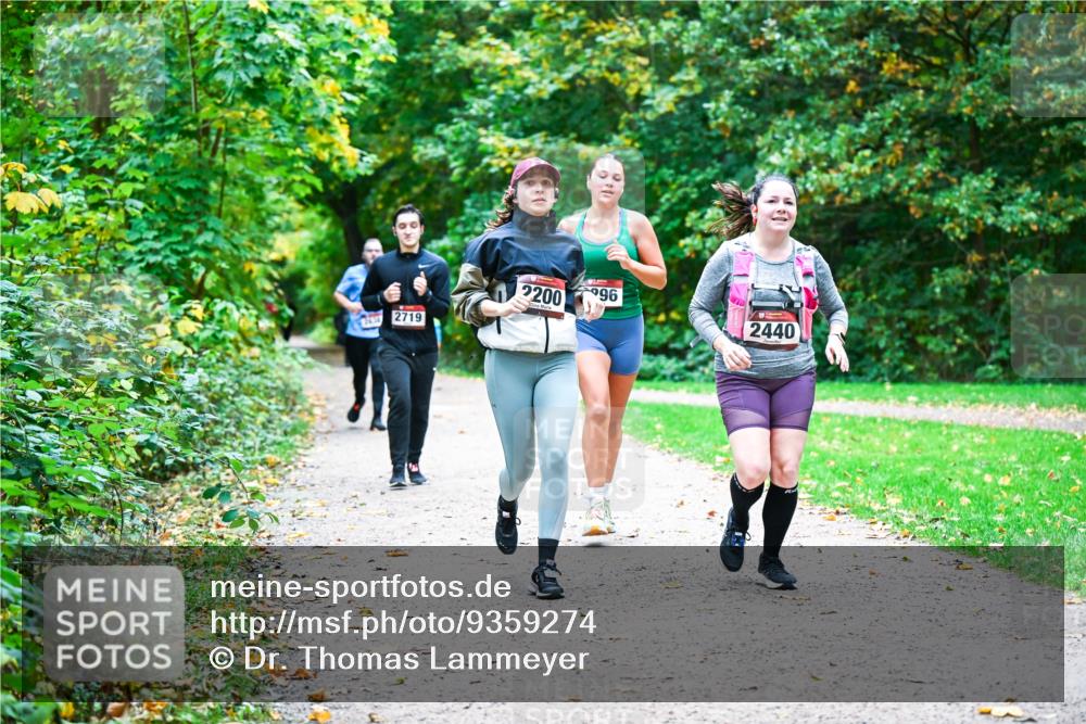 12.10.2025 - Bramfelder Halbmarathon 2025 Dr. Thomas Lammeyer http://msf.ph/oto/9359274 12.10.2025 11:07:35 Laufen 2719, 2200, 996, 2440 meine-sportfotos.de