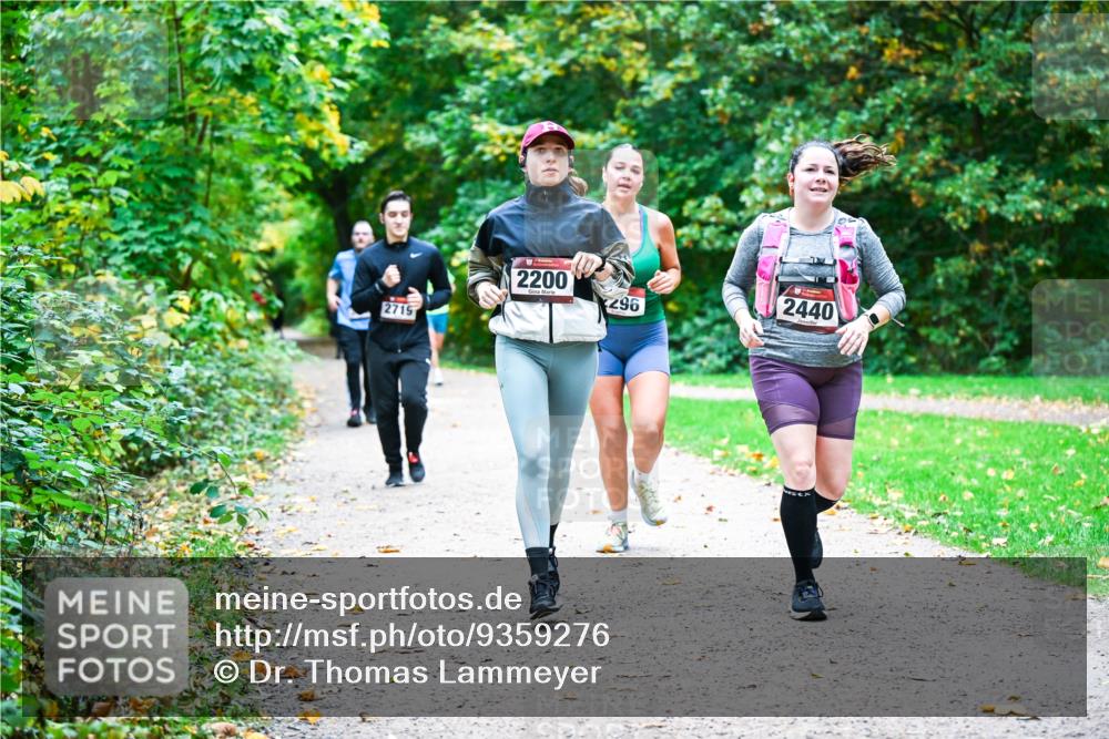 12.10.2025 - Bramfelder Halbmarathon 2025 Dr. Thomas Lammeyer http://msf.ph/oto/9359276 12.10.2025 11:07:35 Laufen 2715, 2200, 296, 2440 meine-sportfotos.de