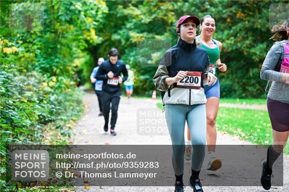 12.10.2025 - Bramfelder Halbmarathon 2025 Dr. Thomas Lammeyer http://msf.ph/oto/9359283 12.10.2025 11:07:36 Laufen 2716, 2200, 46 meine-sportfotos.de