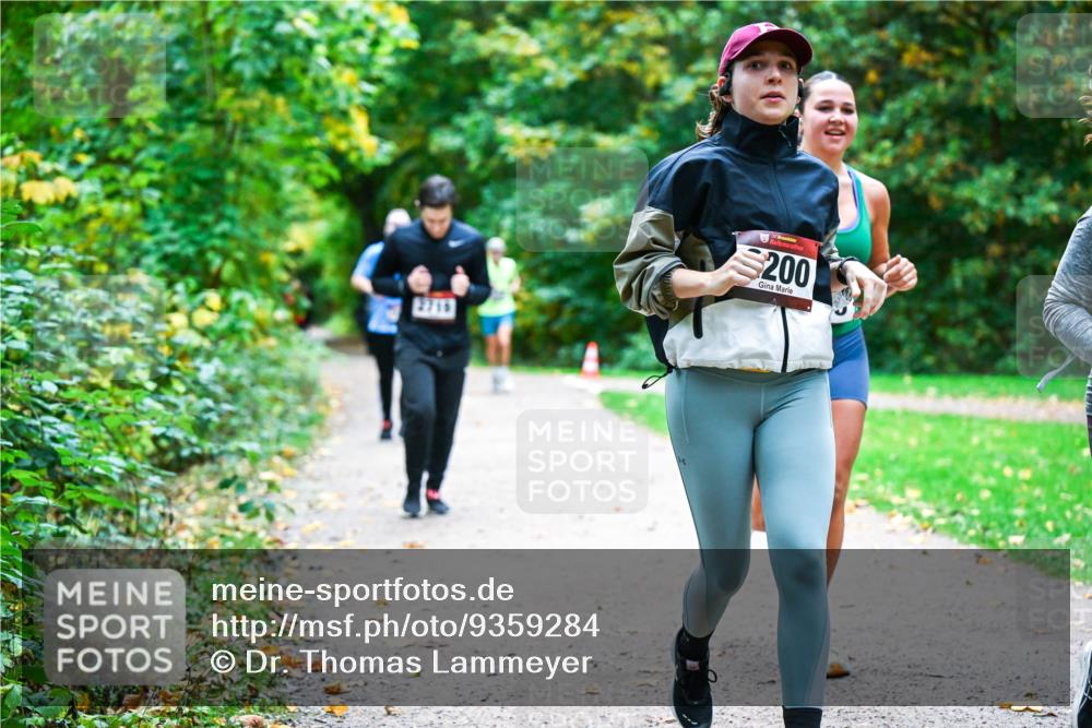 12.10.2025 - Bramfelder Halbmarathon 2025 Dr. Thomas Lammeyer http://msf.ph/oto/9359284 12.10.2025 11:07:36 Laufen 2716, 200 meine-sportfotos.de