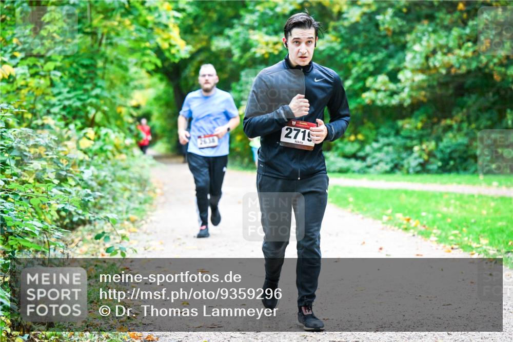 12.10.2025 - Bramfelder Halbmarathon 2025 Dr. Thomas Lammeyer http://msf.ph/oto/9359296 12.10.2025 11:07:38 Laufen 2715 meine-sportfotos.de