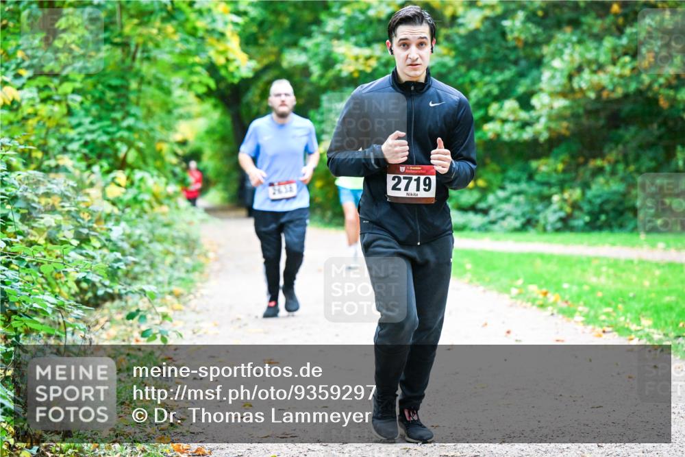 12.10.2025 - Bramfelder Halbmarathon 2025 Dr. Thomas Lammeyer http://msf.ph/oto/9359297 12.10.2025 11:07:38 Laufen 34, 2719 meine-sportfotos.de