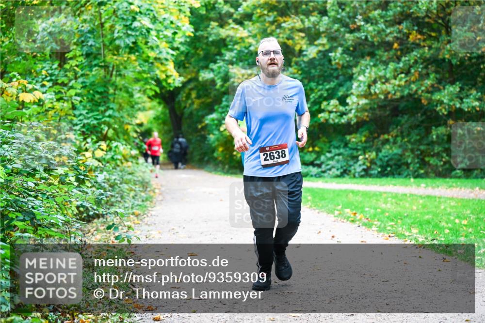 12.10.2025 - Bramfelder Halbmarathon 2025 Dr. Thomas Lammeyer http://msf.ph/oto/9359309 12.10.2025 11:07:40 Laufen 2638 meine-sportfotos.de