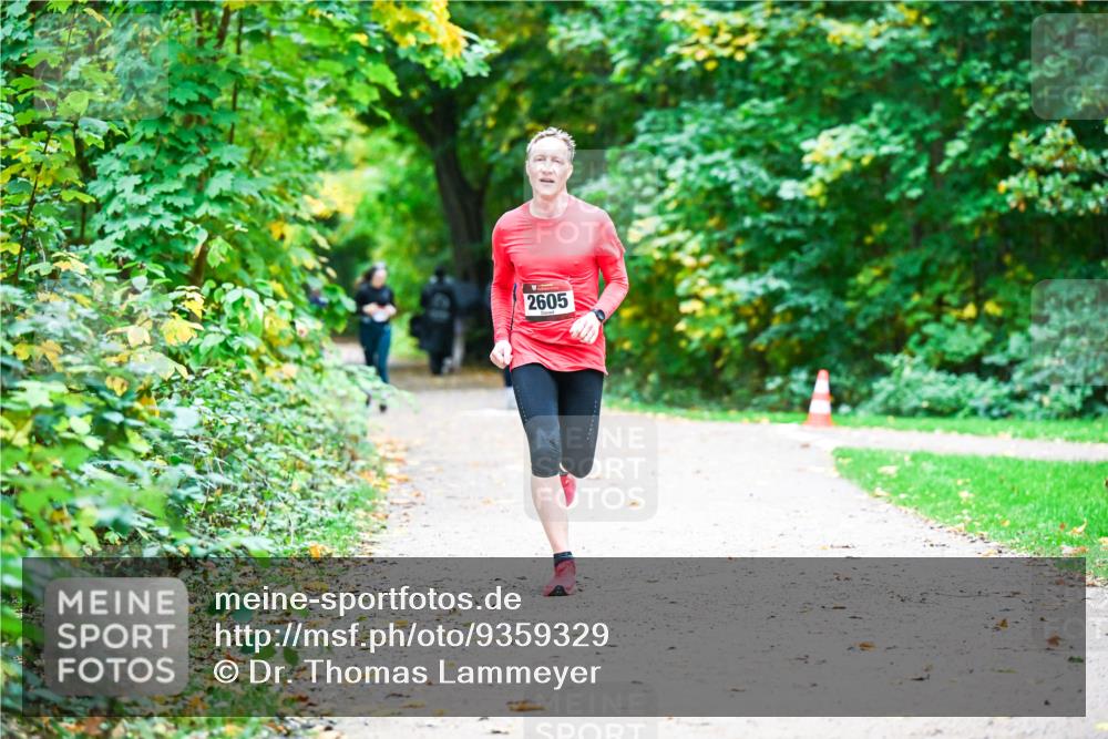 12.10.2025 - Bramfelder Halbmarathon 2025 Dr. Thomas Lammeyer http://msf.ph/oto/9359329 12.10.2025 11:07:48 Laufen 2605 meine-sportfotos.de