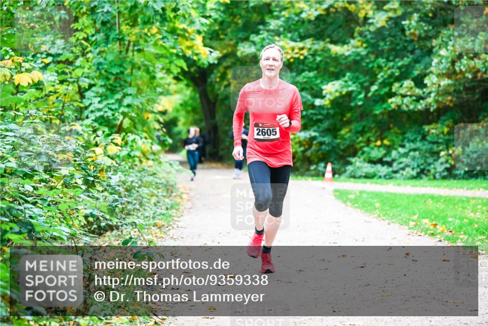 12.10.2025 - Bramfelder Halbmarathon 2025 Dr. Thomas Lammeyer http://msf.ph/oto/9359338 12.10.2025 11:07:49 Laufen 2605 meine-sportfotos.de
