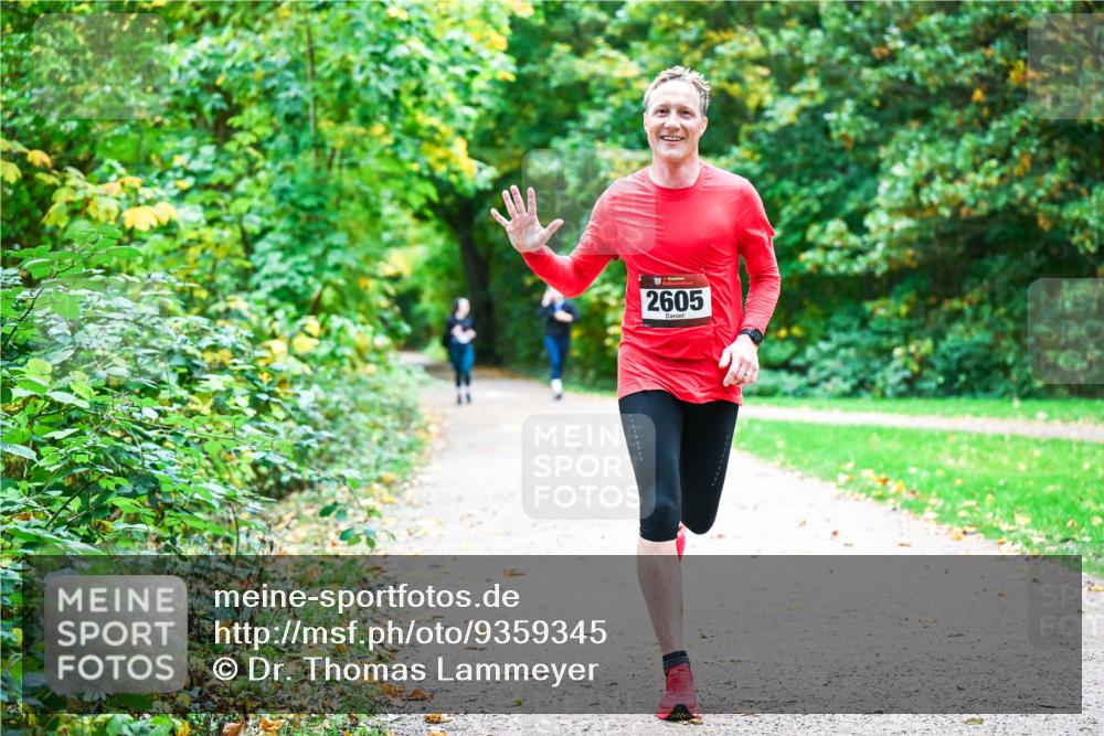 12.10.2025 - Bramfelder Halbmarathon 2025 Dr. Thomas Lammeyer http://msf.ph/oto/9359345 12.10.2025 11:07:50 Laufen 2605 meine-sportfotos.de