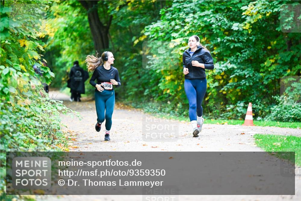 12.10.2025 - Bramfelder Halbmarathon 2025 Dr. Thomas Lammeyer http://msf.ph/oto/9359350 12.10.2025 11:07:53 Laufen 2956 meine-sportfotos.de