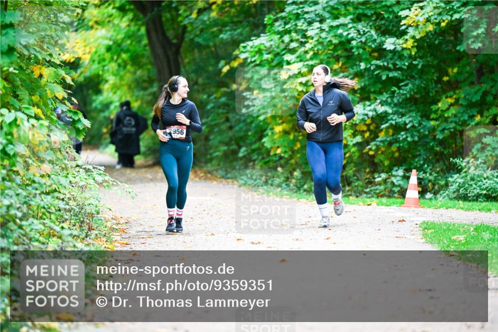 12.10.2025 - Bramfelder Halbmarathon 2025 Dr. Thomas Lammeyer http://msf.ph/oto/9359351 12.10.2025 11:07:53 Laufen 2956 meine-sportfotos.de