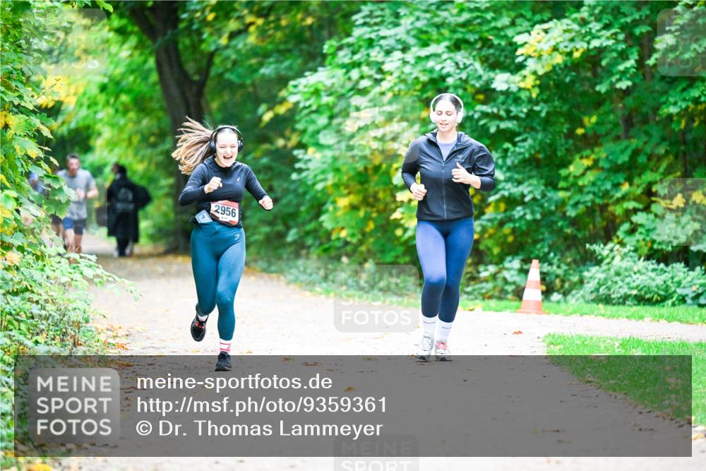 12.10.2025 - Bramfelder Halbmarathon 2025 Dr. Thomas Lammeyer http://msf.ph/oto/9359361 12.10.2025 11:07:55 Laufen 2956 meine-sportfotos.de