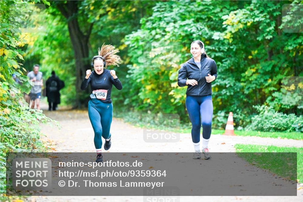12.10.2025 - Bramfelder Halbmarathon 2025 Dr. Thomas Lammeyer http://msf.ph/oto/9359364 12.10.2025 11:07:55 Laufen 956 meine-sportfotos.de