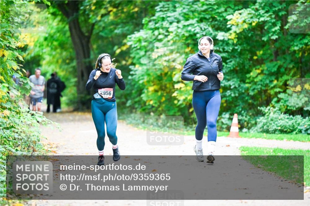 12.10.2025 - Bramfelder Halbmarathon 2025 Dr. Thomas Lammeyer http://msf.ph/oto/9359365 12.10.2025 11:07:55 Laufen 2956, 101 meine-sportfotos.de