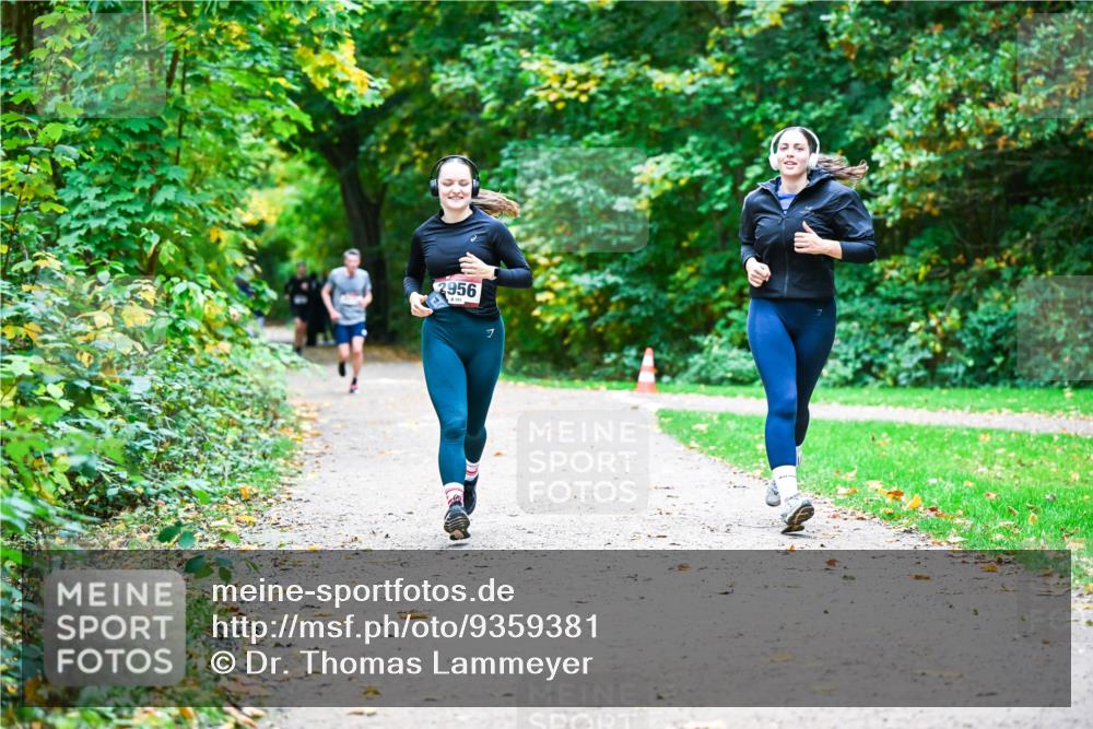12.10.2025 - Bramfelder Halbmarathon 2025 Dr. Thomas Lammeyer http://msf.ph/oto/9359381 12.10.2025 11:07:59 Laufen 2956 meine-sportfotos.de