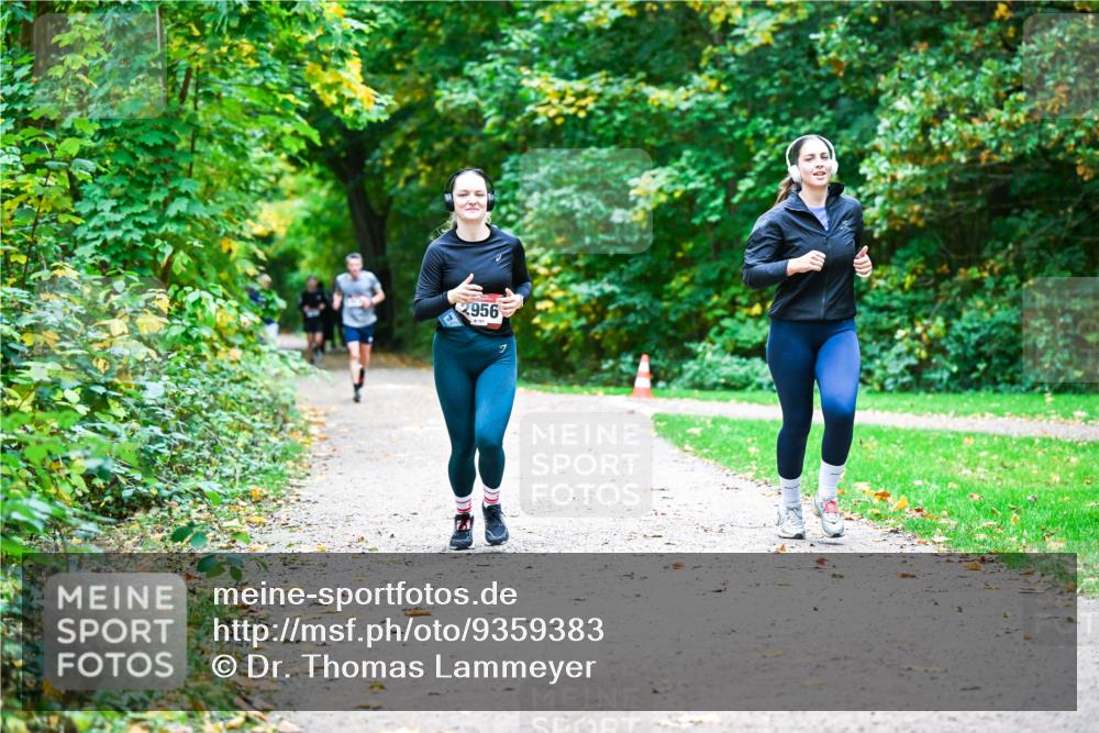 12.10.2025 - Bramfelder Halbmarathon 2025 Dr. Thomas Lammeyer http://msf.ph/oto/9359383 12.10.2025 11:07:59 Laufen 2956 meine-sportfotos.de