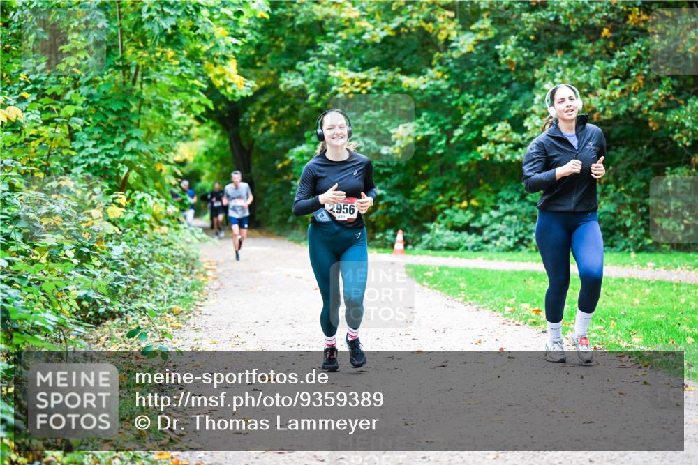 12.10.2025 - Bramfelder Halbmarathon 2025 Dr. Thomas Lammeyer http://msf.ph/oto/9359389 12.10.2025 11:08:00 Laufen 2956, 101, 1 meine-sportfotos.de