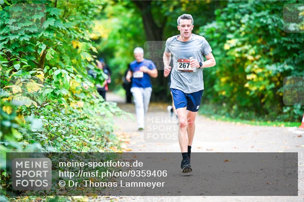 12.10.2025 - Bramfelder Halbmarathon 2025 Dr. Thomas Lammeyer http://msf.ph/oto/9359406 12.10.2025 11:08:04 Laufen 267 meine-sportfotos.de