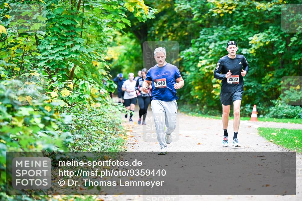 12.10.2025 - Bramfelder Halbmarathon 2025 Dr. Thomas Lammeyer http://msf.ph/oto/9359440 12.10.2025 11:08:10 Laufen 2840, 2880 meine-sportfotos.de