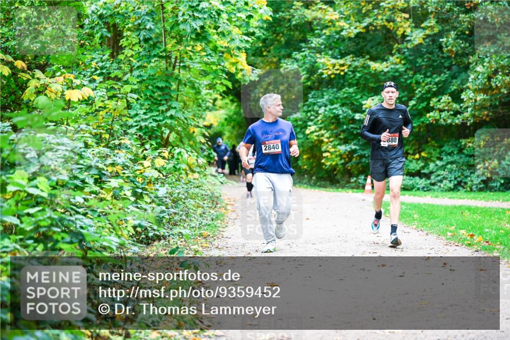 12.10.2025 - Bramfelder Halbmarathon 2025 Dr. Thomas Lammeyer http://msf.ph/oto/9359452 12.10.2025 11:08:11 Laufen 2840, 880 meine-sportfotos.de