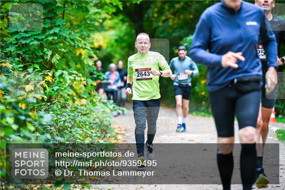 12.10.2025 - Bramfelder Halbmarathon 2025 Dr. Thomas Lammeyer http://msf.ph/oto/9359495 12.10.2025 11:08:28 Laufen 2643, 2434 meine-sportfotos.de