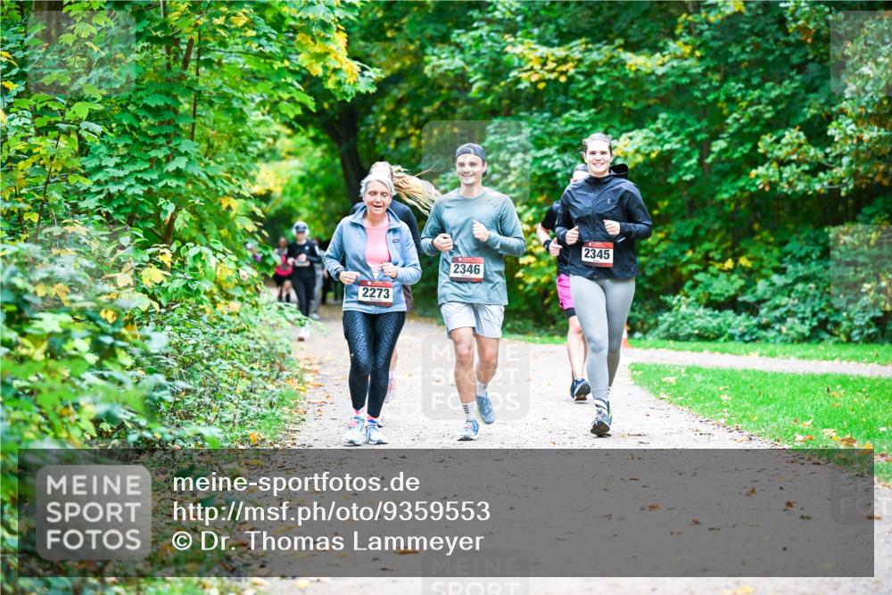 12.10.2025 - Bramfelder Halbmarathon 2025 Dr. Thomas Lammeyer http://msf.ph/oto/9359553 12.10.2025 11:08:39 Laufen 2273, 2346, 2345 meine-sportfotos.de
