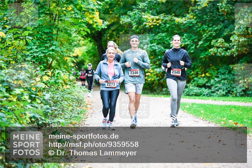 12.10.2025 - Bramfelder Halbmarathon 2025 Dr. Thomas Lammeyer http://msf.ph/oto/9359558 12.10.2025 11:08:39 Laufen 2273, 2346, 2345 meine-sportfotos.de