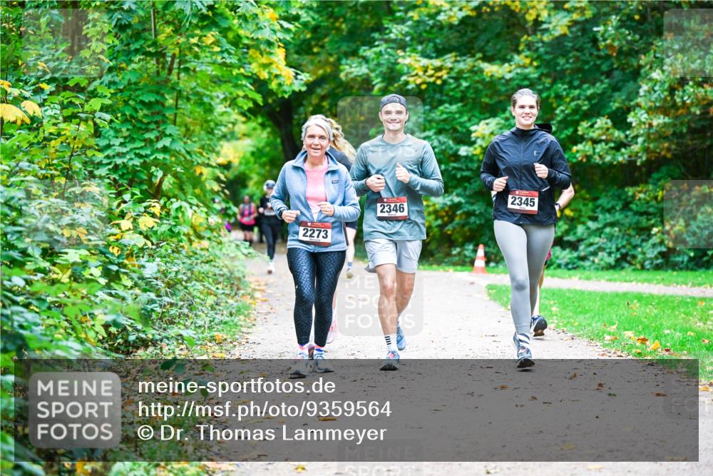 12.10.2025 - Bramfelder Halbmarathon 2025 Dr. Thomas Lammeyer http://msf.ph/oto/9359564 12.10.2025 11:08:40 Laufen 2273, 2346, 2345 meine-sportfotos.de