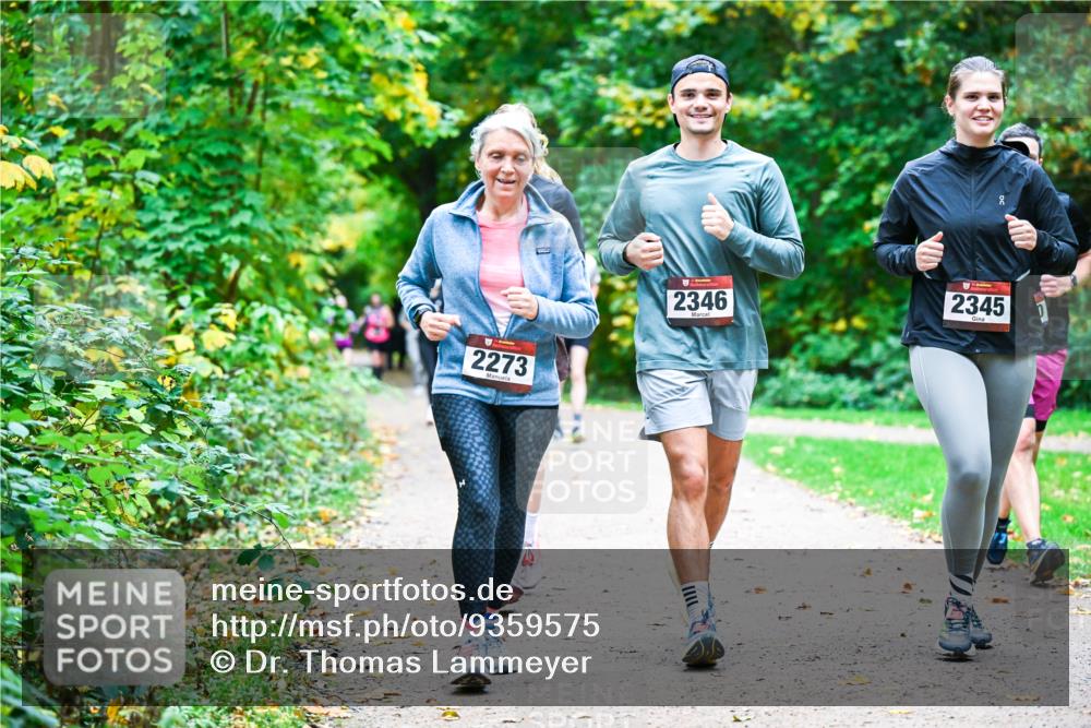 12.10.2025 - Bramfelder Halbmarathon 2025 Dr. Thomas Lammeyer http://msf.ph/oto/9359575 12.10.2025 11:08:41 Laufen 2273, 80, 2346, 2345 meine-sportfotos.de