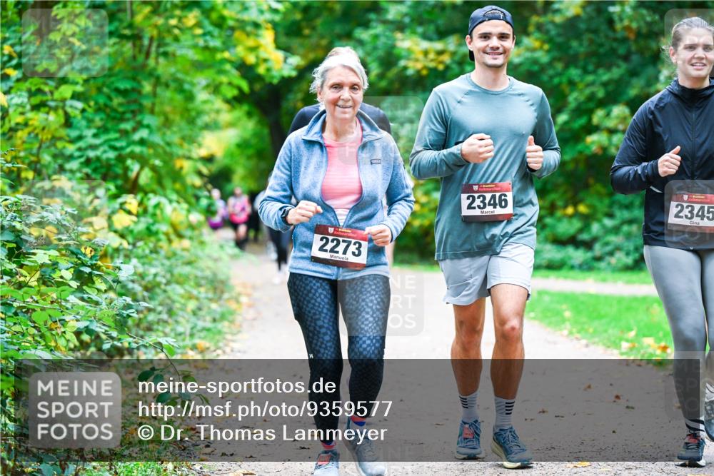 12.10.2025 - Bramfelder Halbmarathon 2025 Dr. Thomas Lammeyer http://msf.ph/oto/9359577 12.10.2025 11:08:42 Laufen 2273, 2346, 2345 meine-sportfotos.de